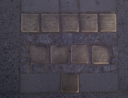 Stolpersteine Edmund-Siemers-Allee 1