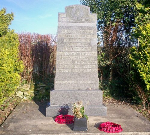 Oorlogsmonument Red Roses