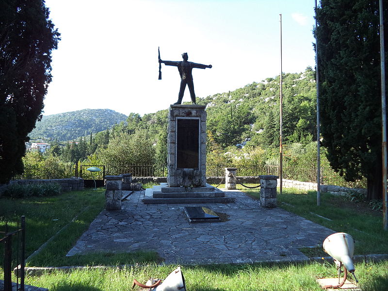 Memorial Killed Partisans Baćina #1