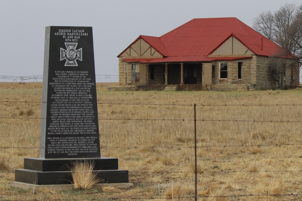 Memorial Captain Surgeon Arthur Martin-Leake & Commandant Claassen