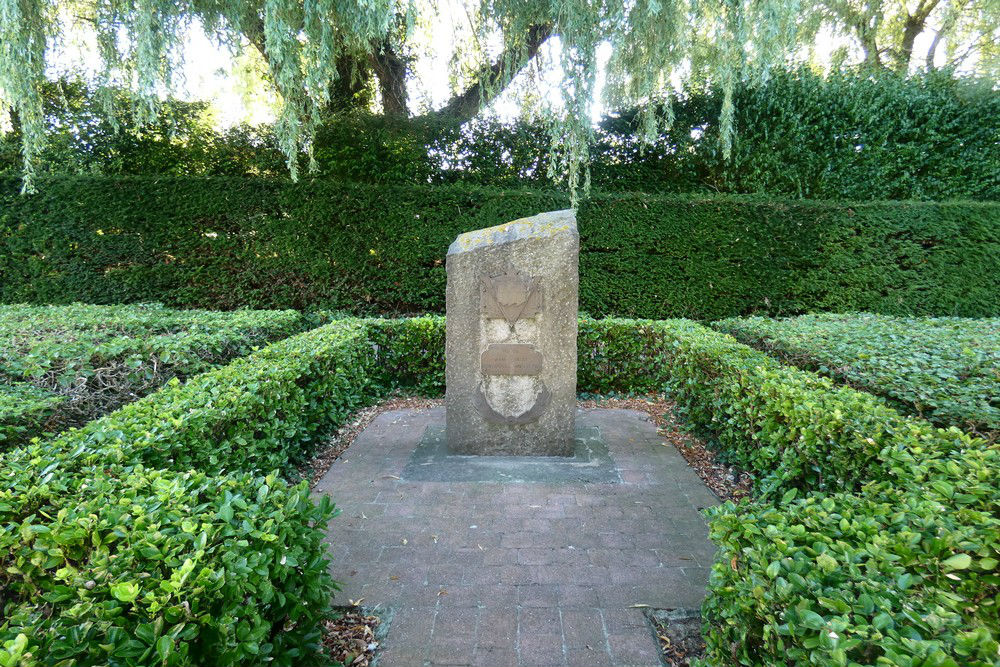 Monument 'Hulde aan onze Oorlogsvrijwilligers' te Oostende #1