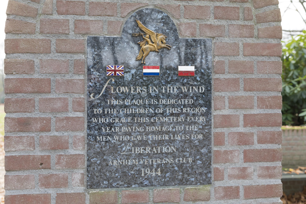 Memorials Oosterbeek War Cemetery #1
