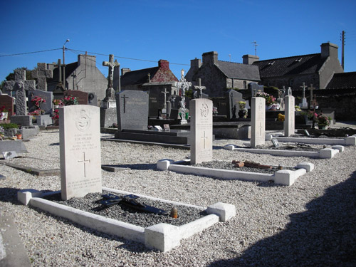 Commonwealth War Graves Le Conquet #1