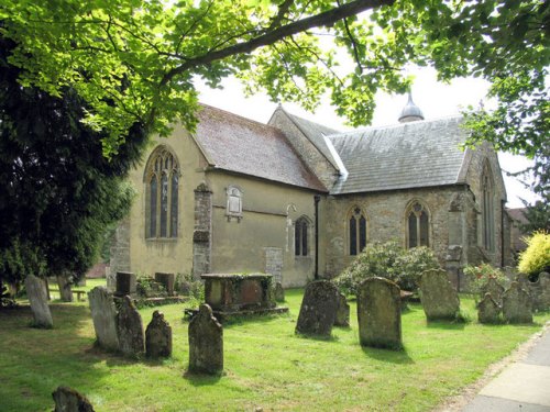 Commonwealth War Graves St. Peter and St. Paul New Churchyard