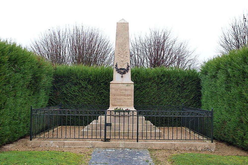 Oorlogsmonument Chevrainvilliers #1