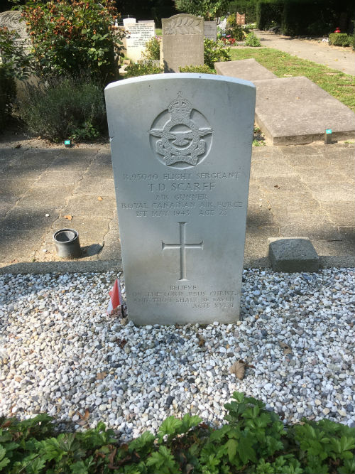 Commonwealth War Graves General Cemetery Muiden #4