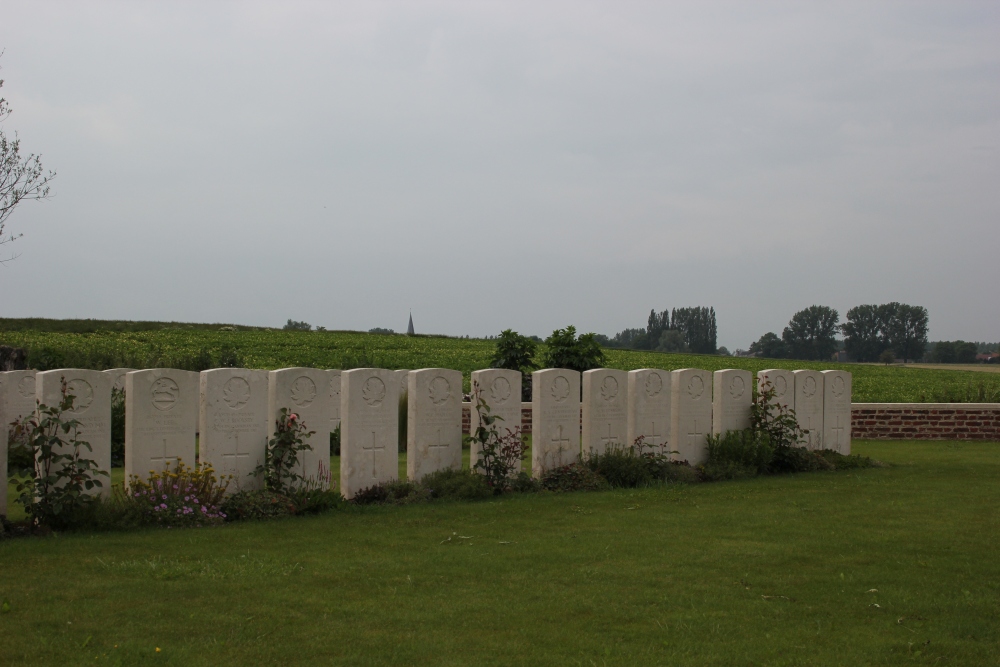 Commonwealth War Cemetery Triangle #4