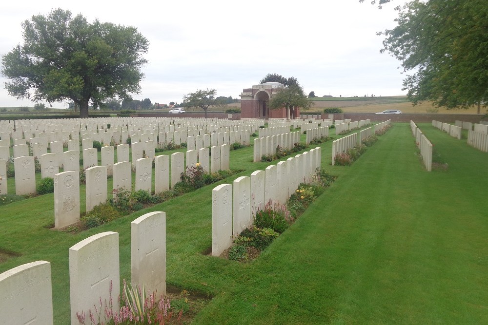 Commonwealth War Cemetery Warlencourt #2