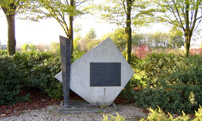 Monument Tijdelijke Geallieerde Oorlogsbegraafplaats #2