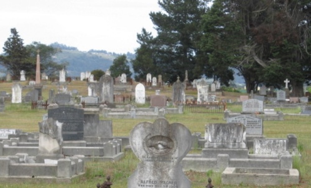 Commonwealth War Grave Latrobe General Cemetery