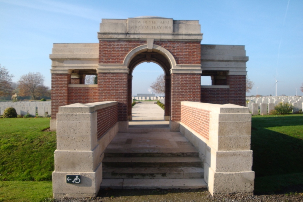 Commonwealth War Cemetery New Irish Farm