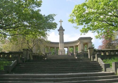 Oorlogsmonument Huddersfield #1