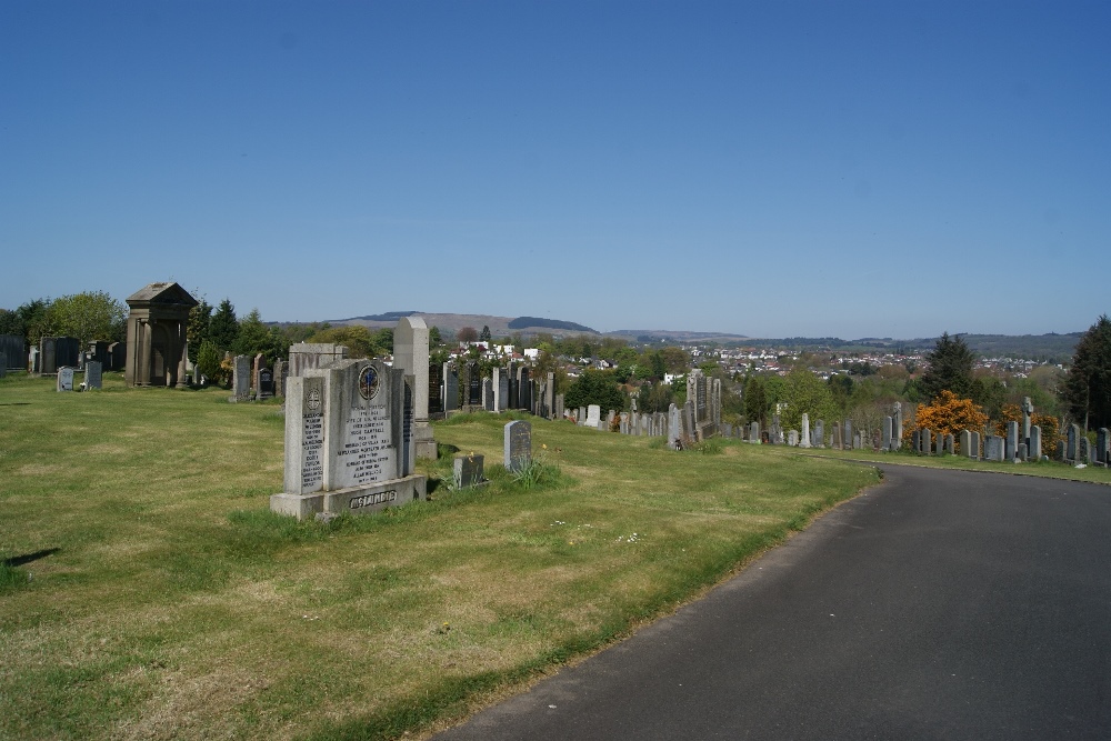 Commonwealth War Graves New Kilpatrick Cemetery