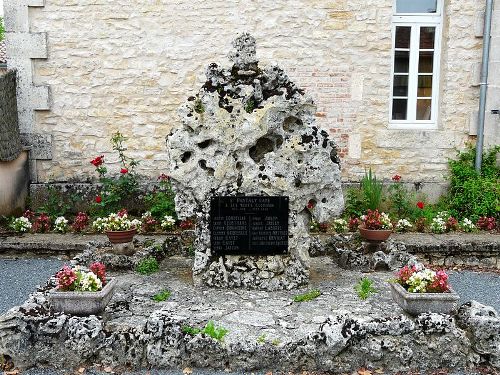 War Memorial Saint-Pantaly-d'Ans #1