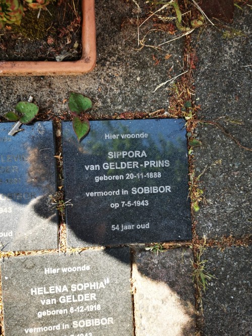 Memorial Stones Brouwerstraat 20 #3