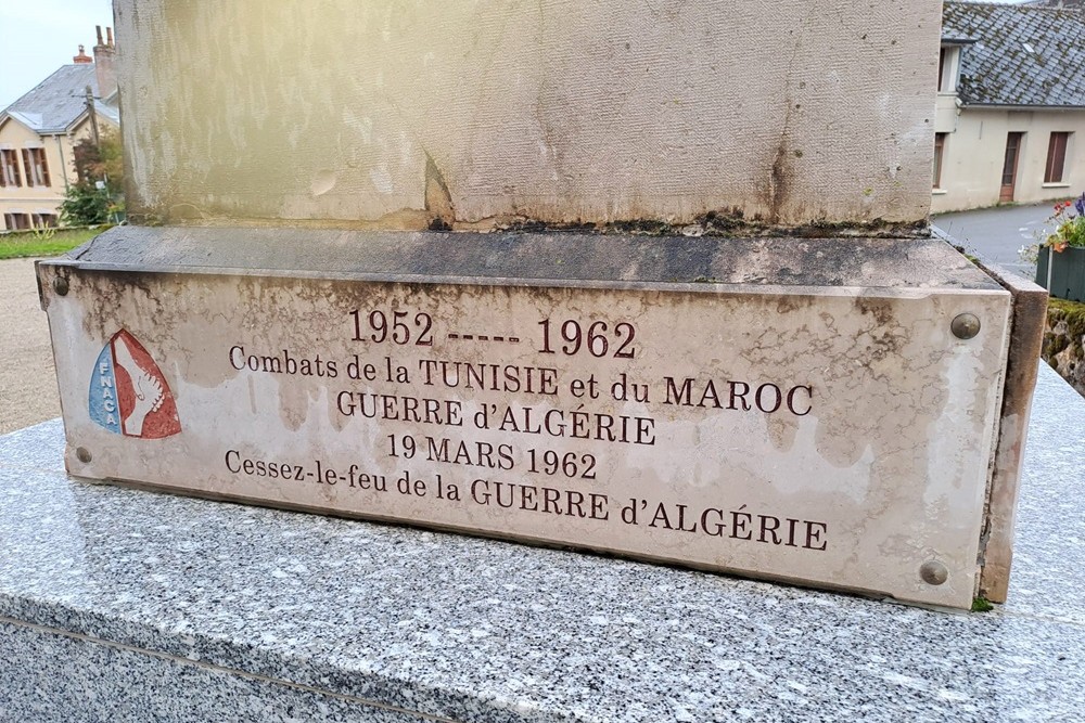 War Memorial 	La Grande-Verrière #4