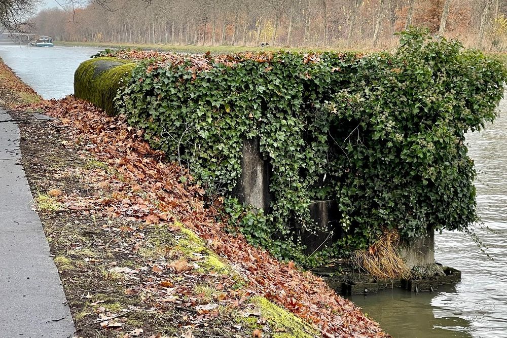 Bunker 20 Border Defence Bocholt-Herentals Canal #2