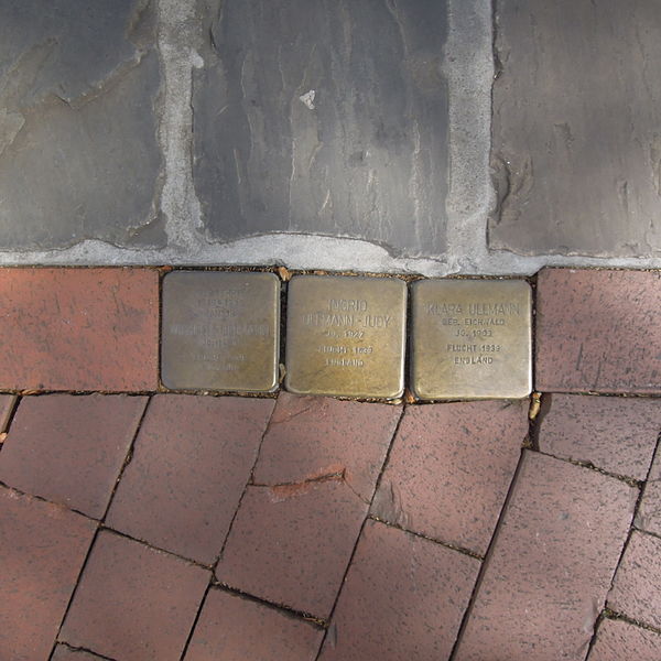 Stolpersteine Simon-Cohen-Platz