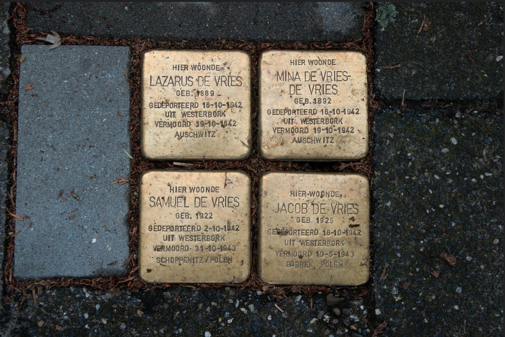 Stolpersteine Floraliastraat 49 #1