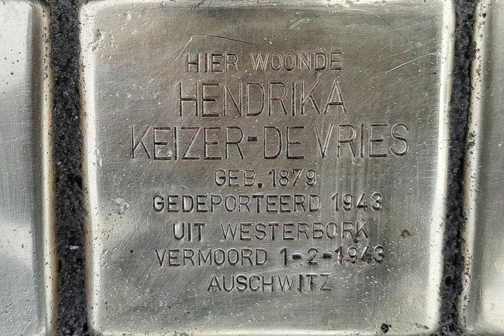 Stumbling Stones Nolensstraat 17b #3