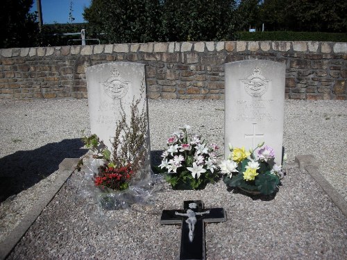 Commonwealth War Graves Le Folgoët #1