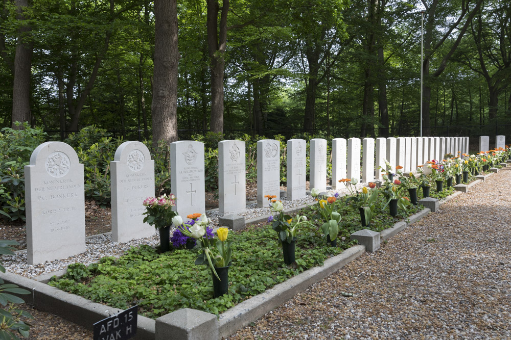 Dutch War Graves Ede #2