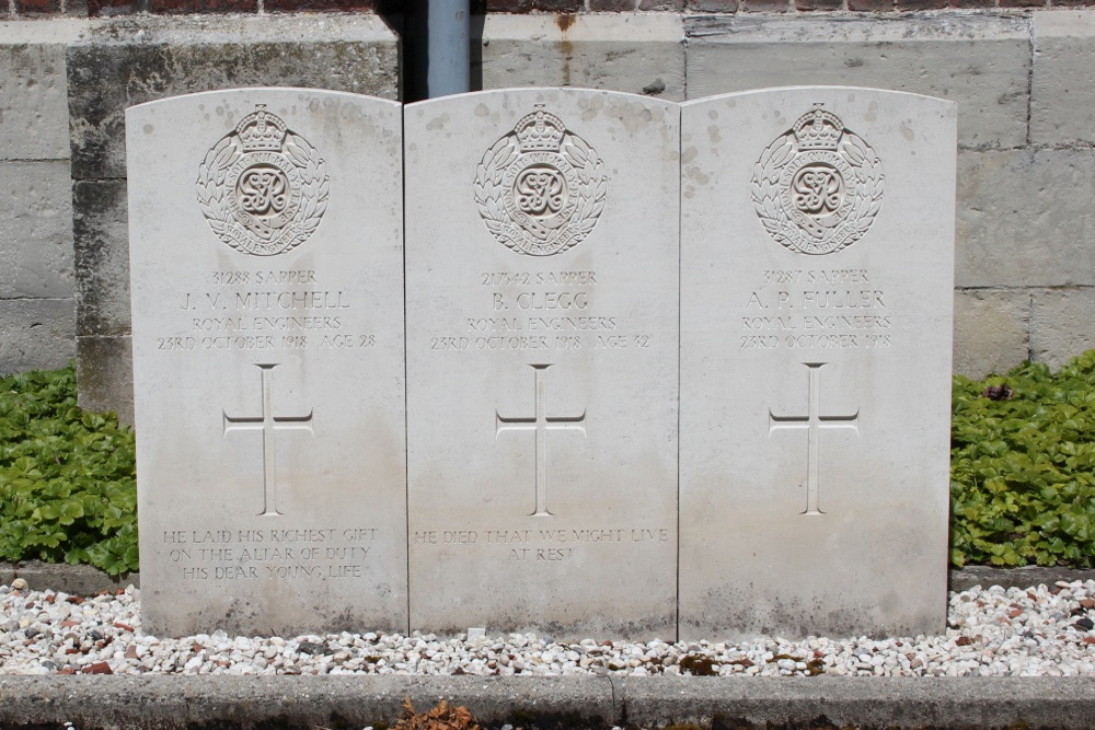 Oorlogsgraven van het Gemenebest Kooigem #3
