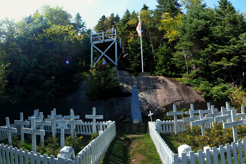 Monument Crash B-24D Liberator 3701H 