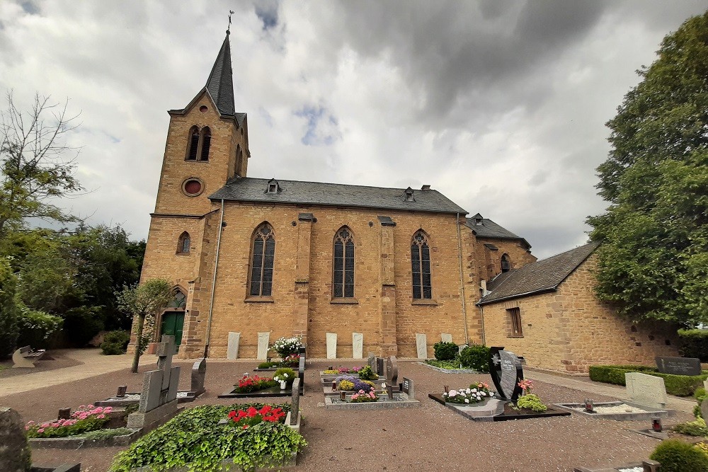 Gedenkteken St. Peterkerk Berg #5