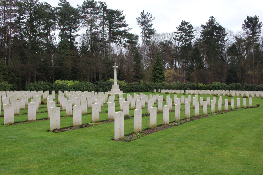 Commonwealth War Cemetery Heverlee #2