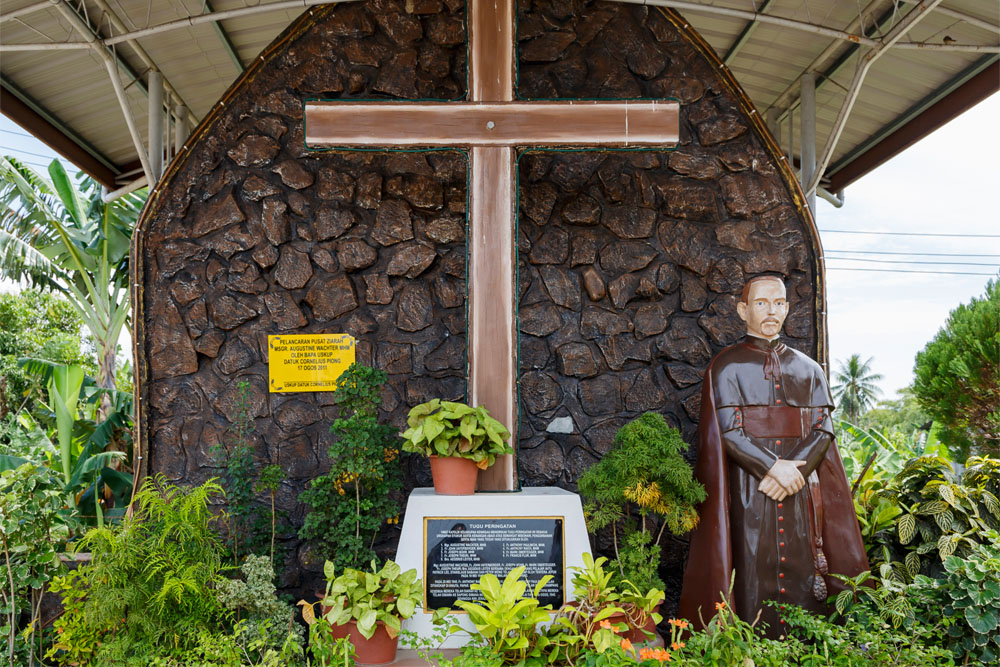 Monument Msgr. Augustine Wachter