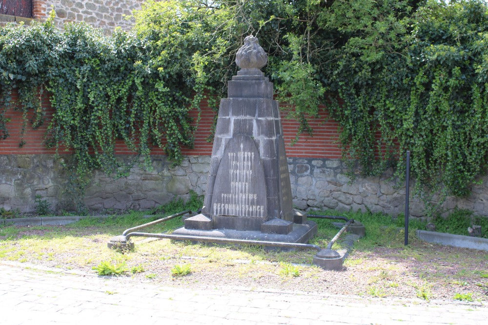 War Memorial Elignies-Sainte-Anne