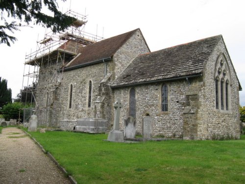 Commonwealth War Grave St. Mary Churchyard