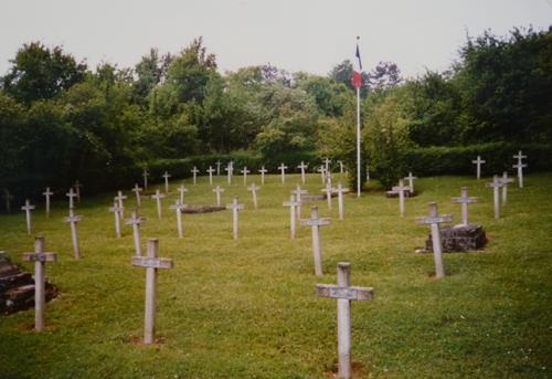 Franse Oorlogsbegraafplaats Mont-Villers #1