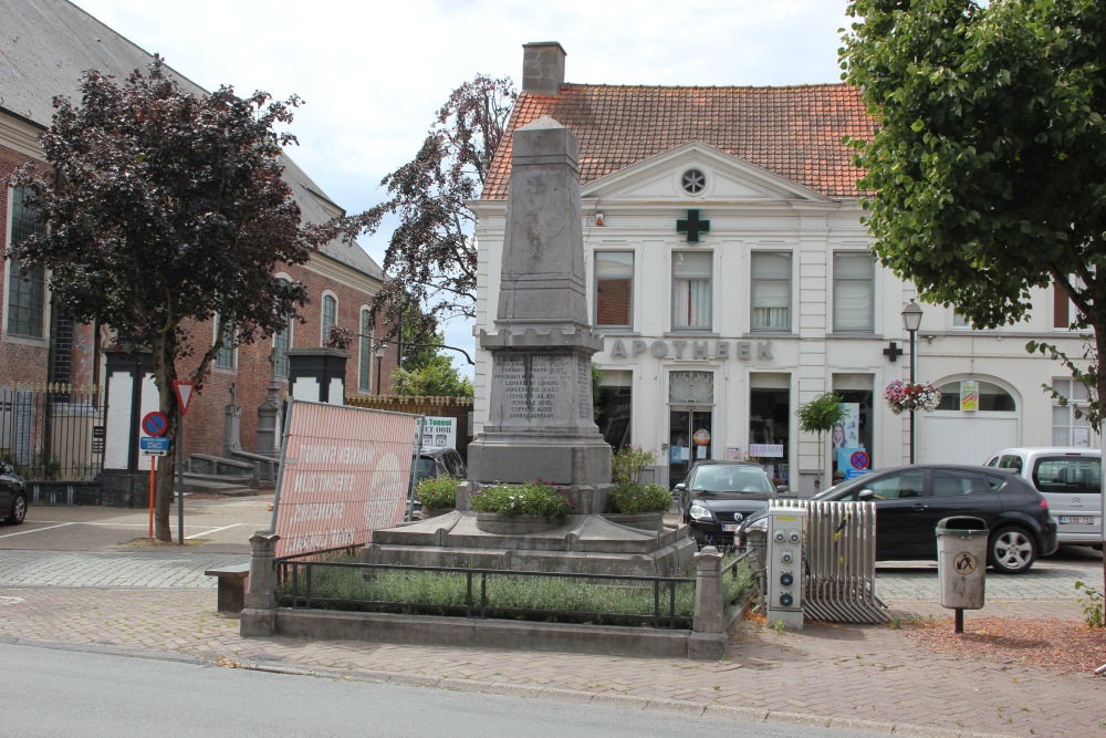 Oorlogsmonument Wakken #2