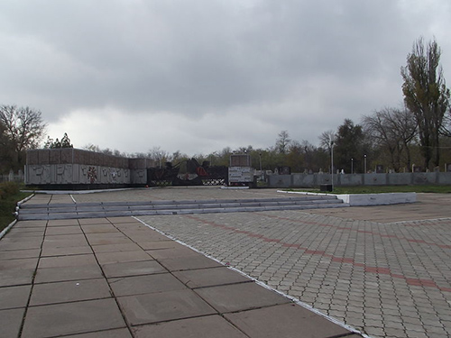 Soviet War Cemetery Dniprodzerzjynsk #1