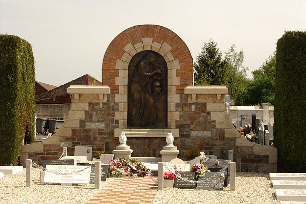 Oorlogsmonument Begraafplaats Harnes