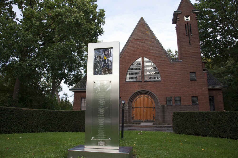 Oorlogsmonument Algemene Begraafplaats Woerden