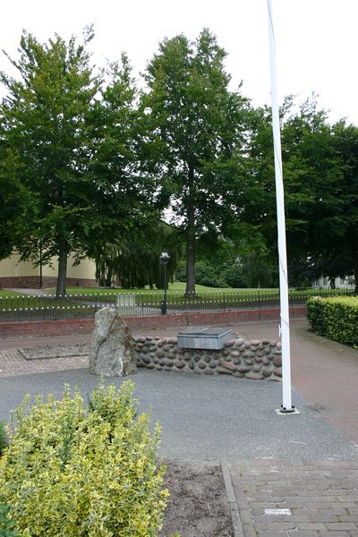 War Memorial Schildwolde #2