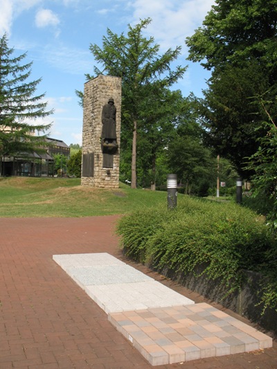 Oorlogsmonument Gerolstein #2