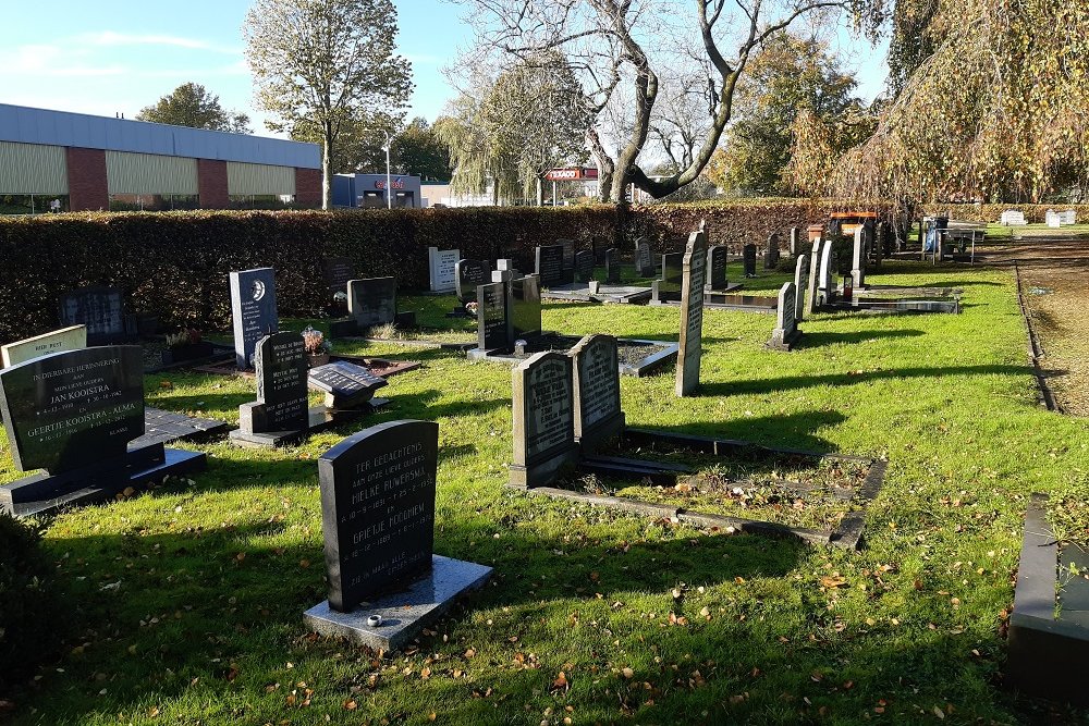Nederlands Oorlogsgraven Buitenpost Gemeentelijke Begraafplaats #2