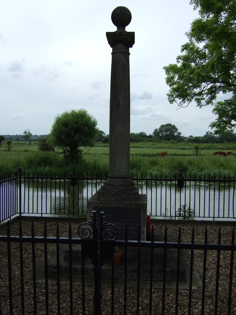 Oorlogsmonument Denford #1