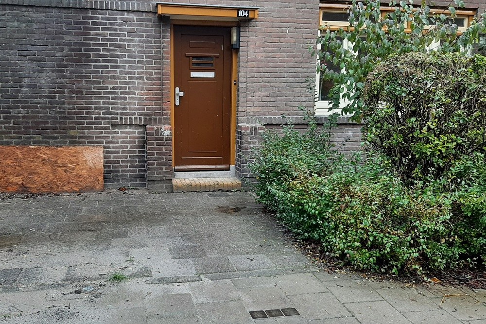 Stolpersteine Veeteeltstraat 104 #5