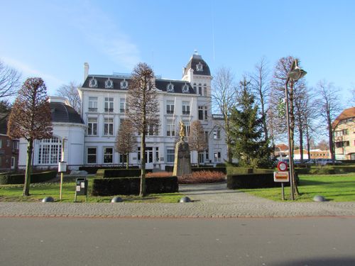 Oorlogsmonument Sint-Michiels