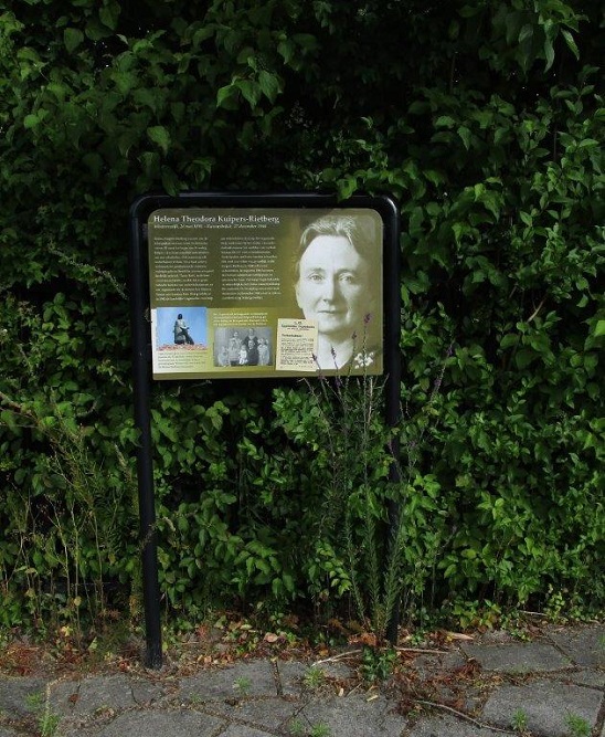 Information Panel Resistance Fighter Helena Theodora Kuipers-Rietberg #2