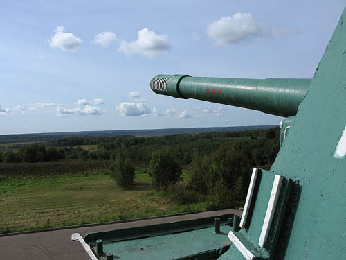 Mass Grave Soviet Soldiers (SU-152 Self-propelled Heavy Howitzer) Sklrmanyo #2