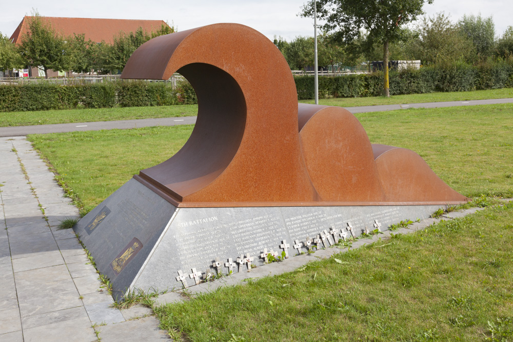 Memorial Wiltshire Regiment Arnhem Schuytgraaf #1