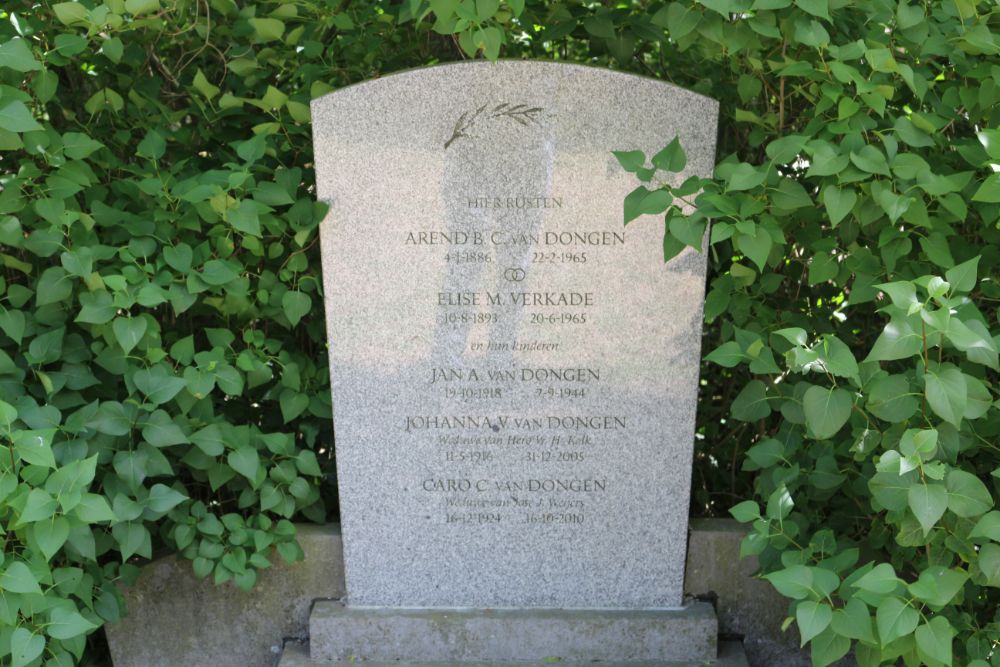 Dutch War Grave Cemetery Godesakker Esbeek #2