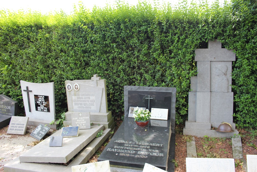 Belgian Graves Veterans Otegem