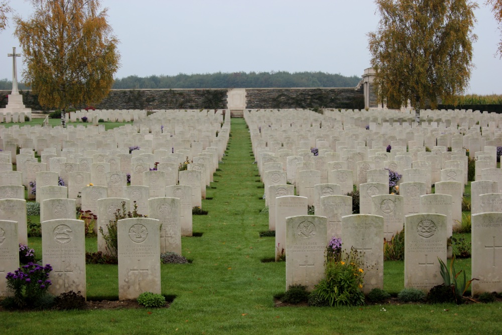 Commonwealth War Cemetery Orchard Dump #2